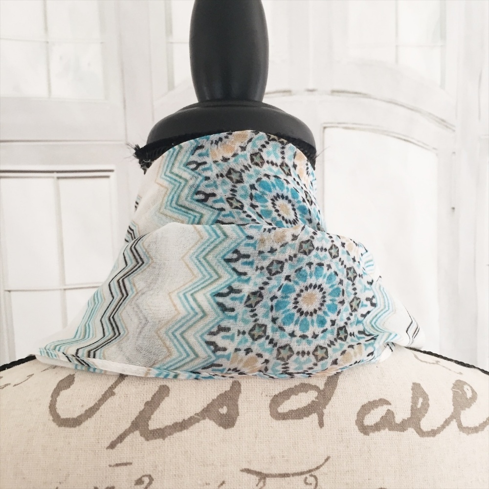 Charming Charlie Tassel Scarf White NWT Boho - Picture 5 of 6